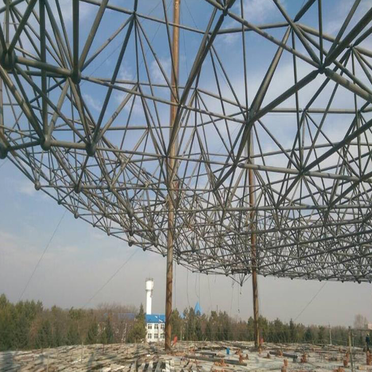 吐鲁番球形网架钢结构施工方案